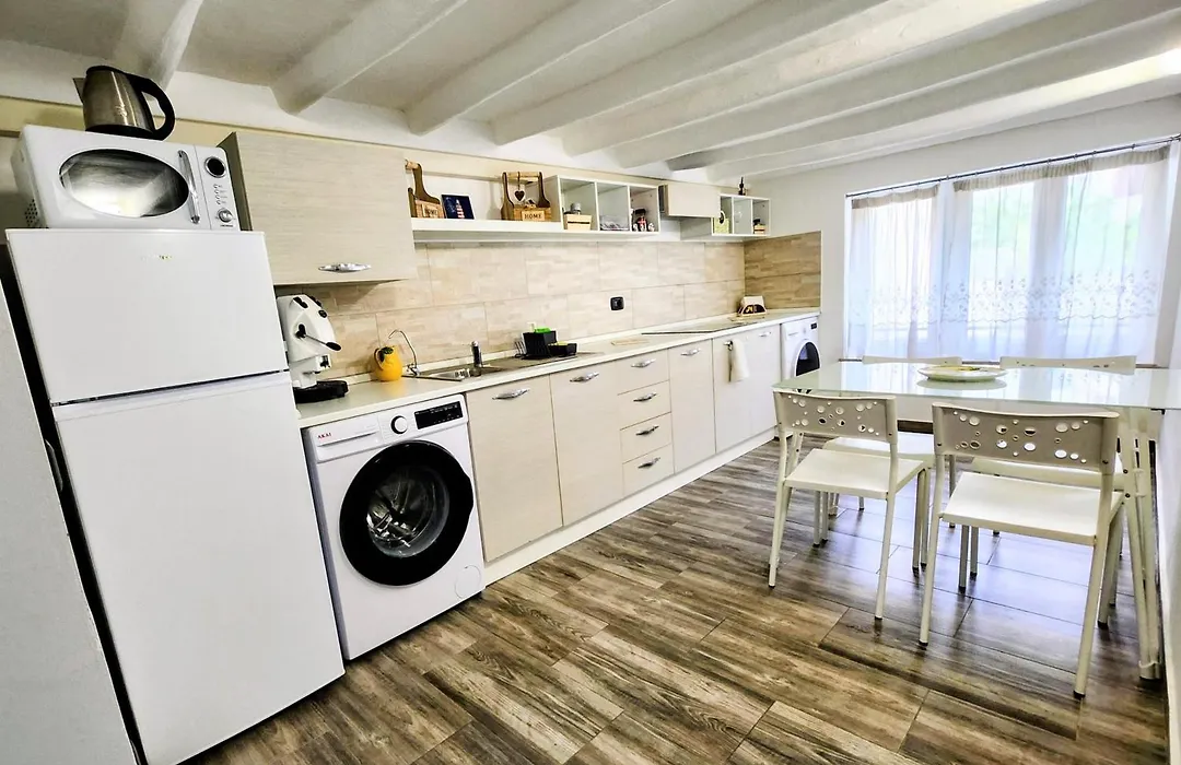 Don Vito'S Home, Dsg2 Short Lets, 250 Mt Metro-1